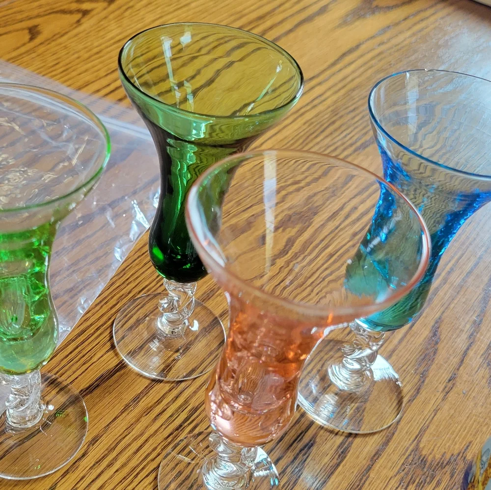 Cordial Glasses ~ Shot Glasses ~ Set of 4 (2 are chipped) FINAL PRICE ITEM!